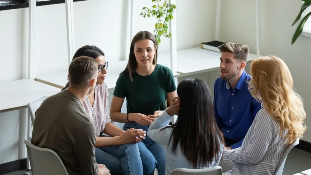 Family supporting a loved one in Alabama drug rehab